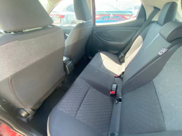 Toyota Yaris - immagine 6