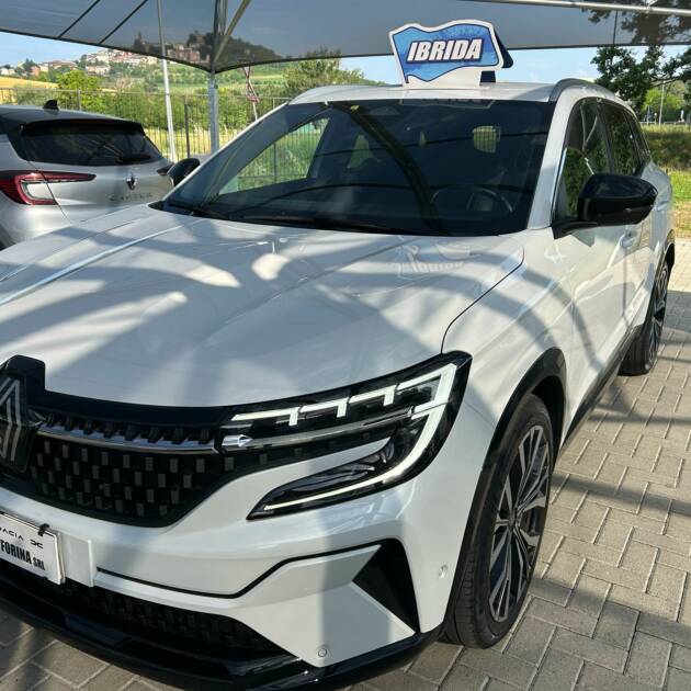Reanult Austral E-tech Iconic