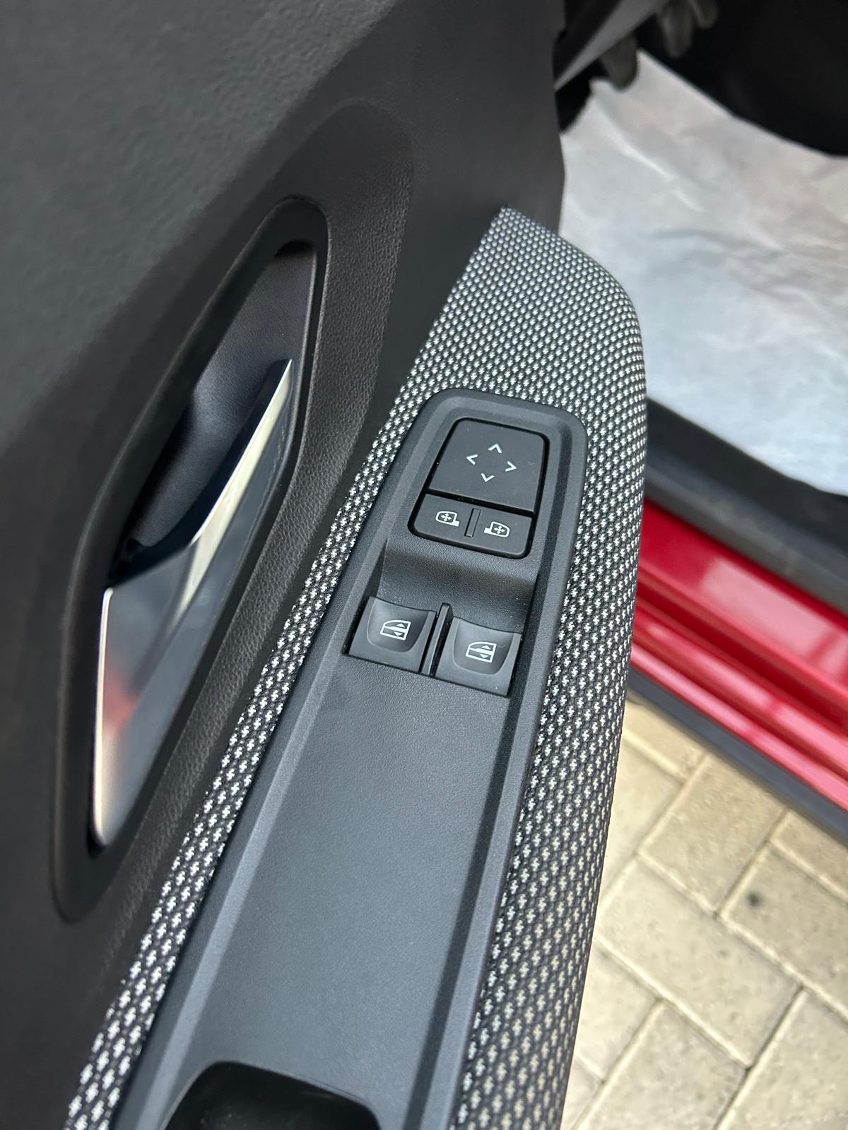 Dacia Sandero Stepway Confort - immagine 2