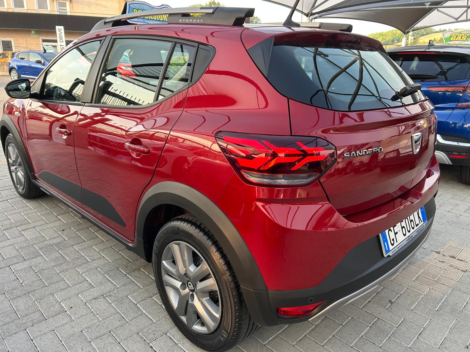 Dacia Sandero Stepway Confort - immagine 3