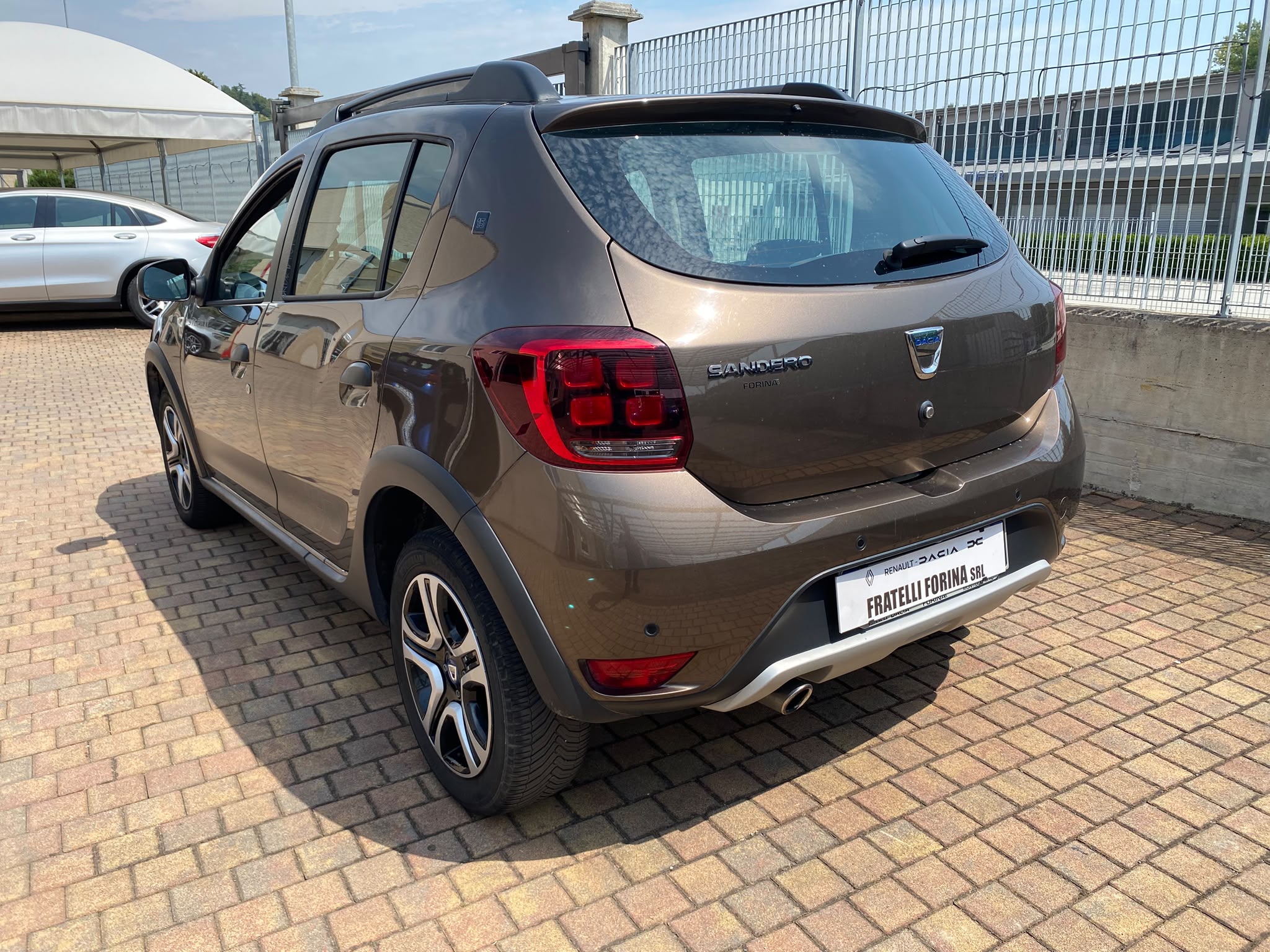 Dacia Sandero Stepway 15Th anniversary - immagine 6