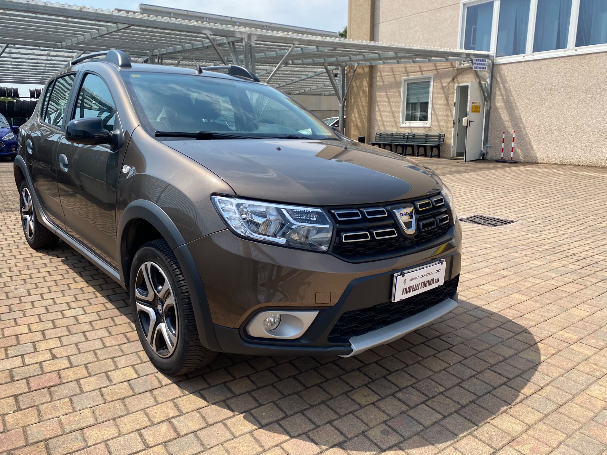 Dacia Sandero Stepway 15Th anniversary - immagine 2