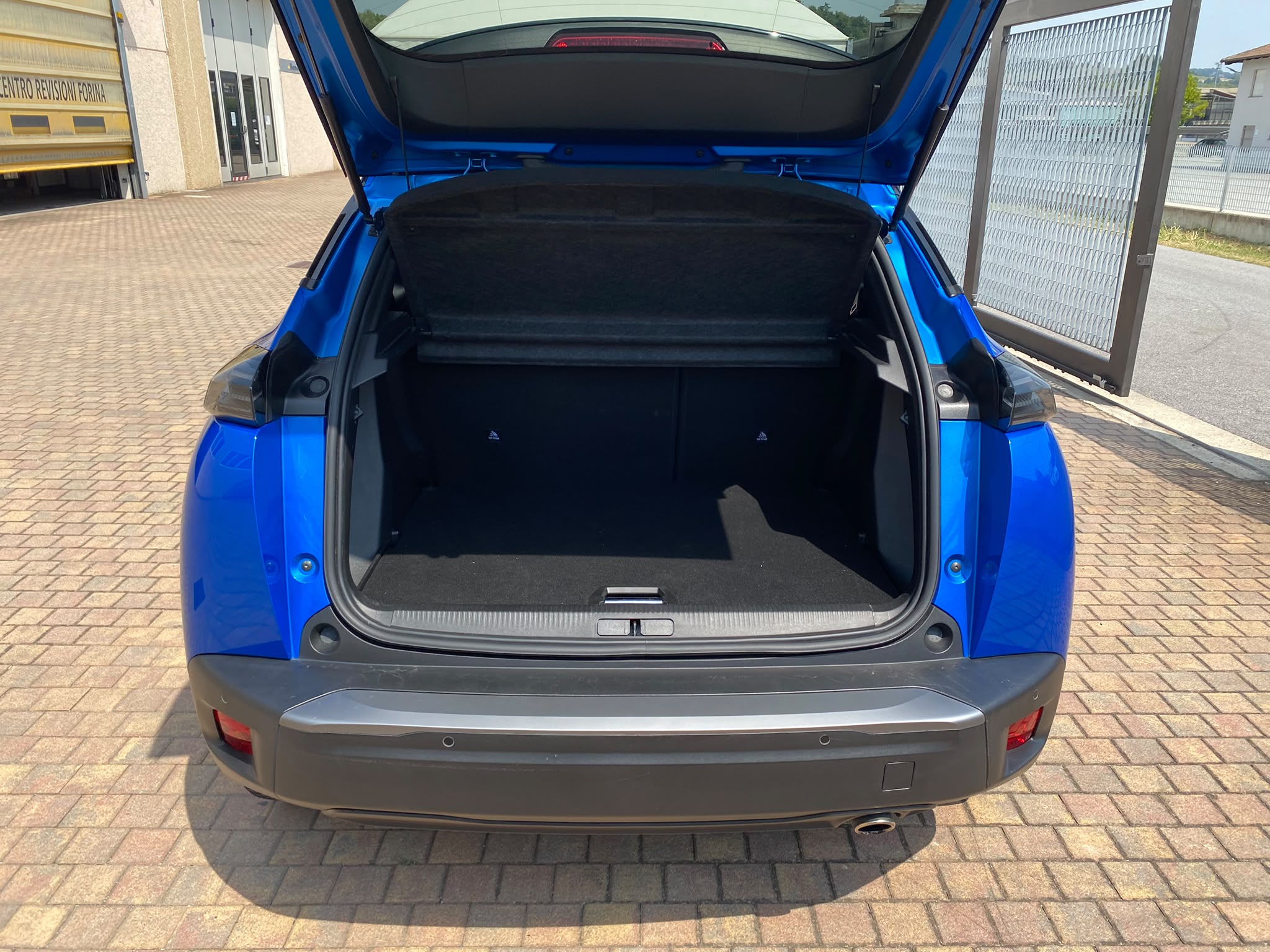 Peugeot 2008 GT - immagine 8