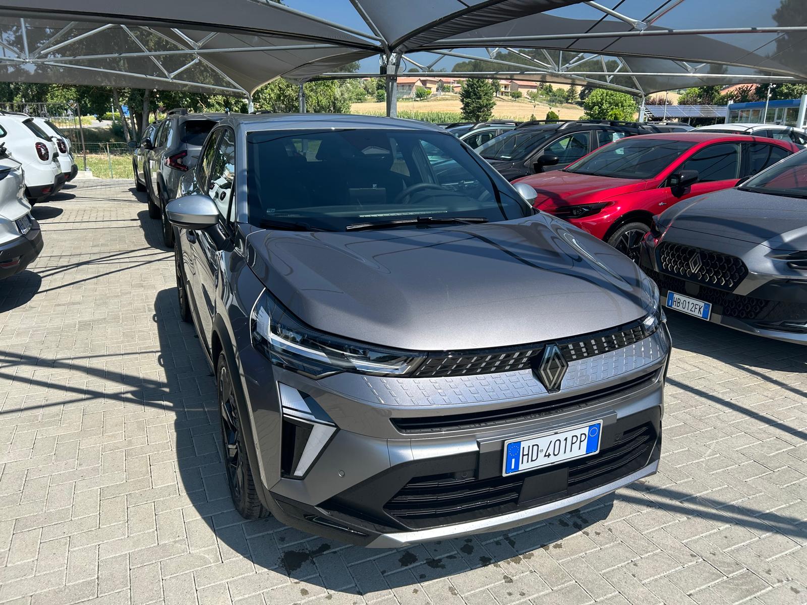 Renault Captur esprit Alpine - immagine 4