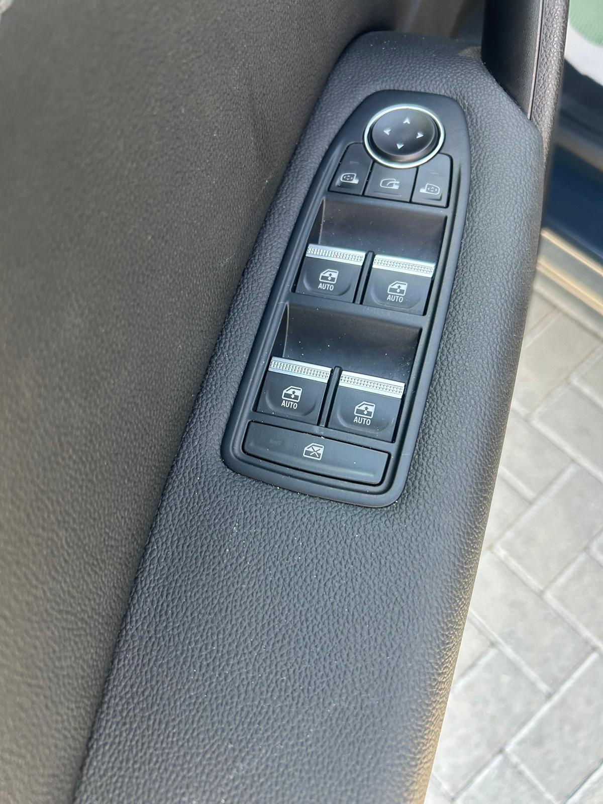 Renault Captur Intense - immagine 6