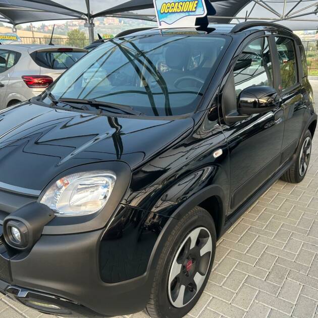Fiat Panda Hybrid City cross