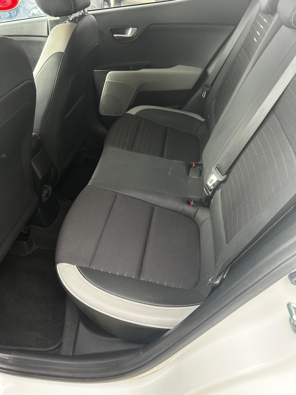 Kia Stonic Design Pack - immagine 14